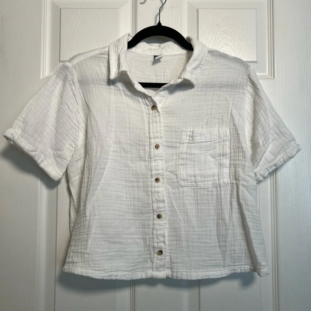 Old Navy Crinkle Gauze Loose Button-Down Shirt - Picture 1 of 8